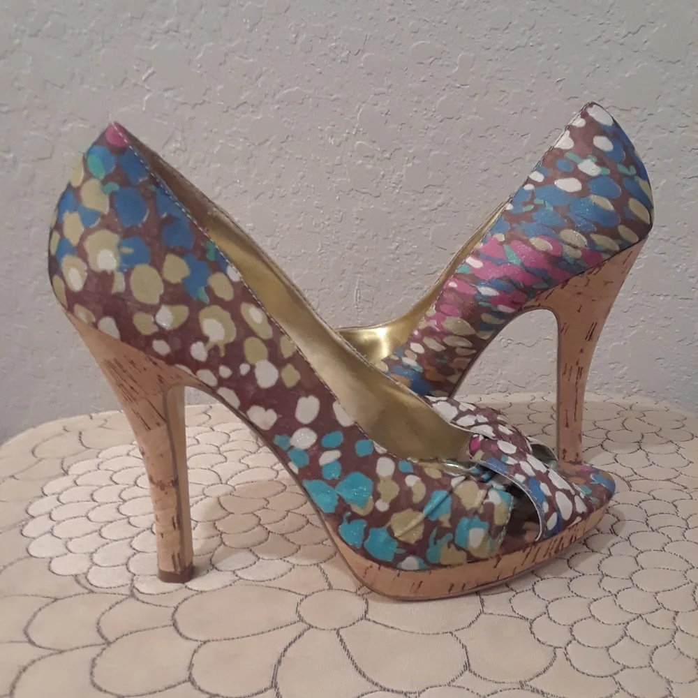 💕HP💕Multicolored Steve Madden Cork High Heels‎